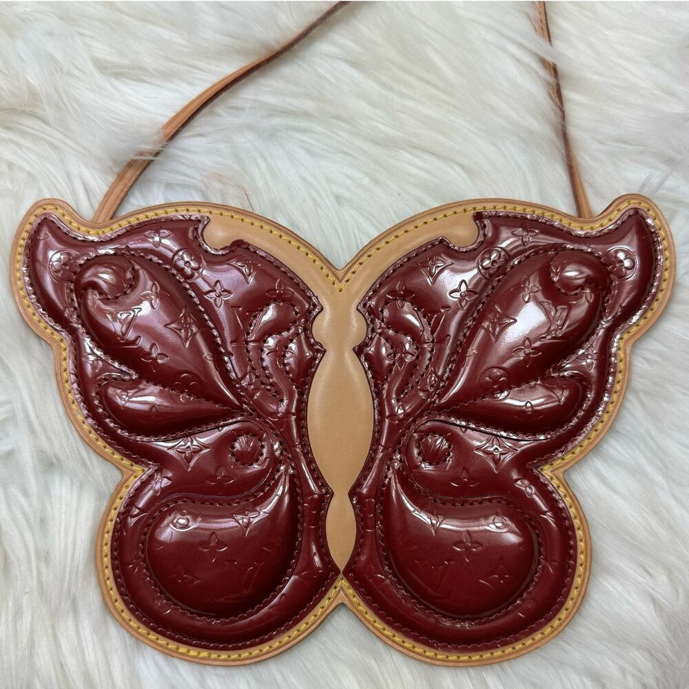 💎✨RARE FIND✨💎Authentic LOUIS VUITTON Crossbody Bag